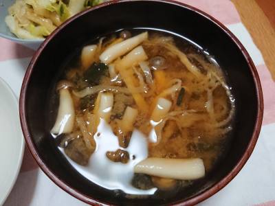 きのことわかめ 切り干し大根のみそ汁 レシピ 堀江 ひろ子さん みんなのきょうの料理 おいしいレシピや献立を探そう