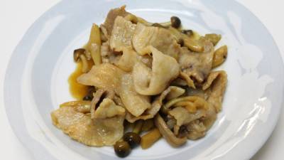 豚肉としめじの甘辛煮弁当