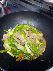 牛肉と彩り野菜のオイスター炒め