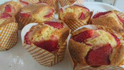 いちごのマフィン