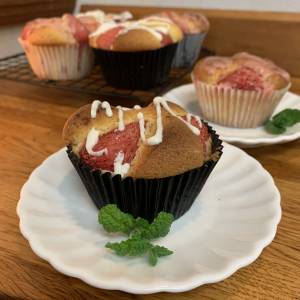 いちごのマフィン