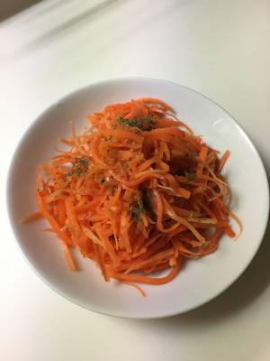 ダブル春にんじんサラダ