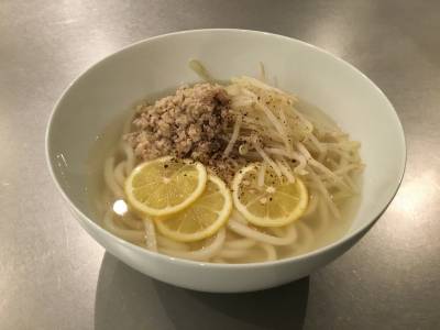 肉そぼろもやしうどん