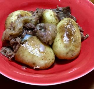 新じゃがと牛こまのはちみつ煮っころがし