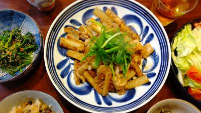 大根と豚バラの甘辛みそ炒め