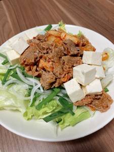 ゆで牛肉の韓国風サラダ