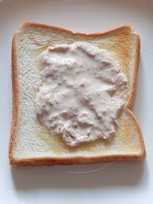 トースト(ツナマヨネーズ)