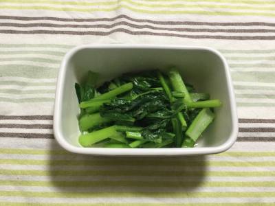 小松菜の塩しょうがあえ