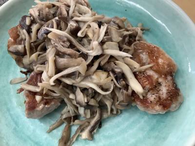 きのこと豚肉のソテー