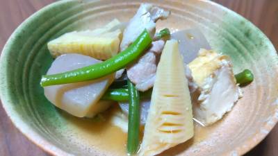 たけのこと豚バラの炊いたん