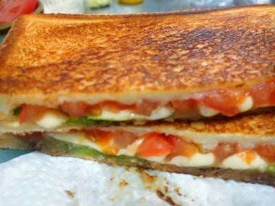 アンチョビのクロックムッシュ風