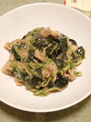 豚肉、わかめ、豆苗のごま煮