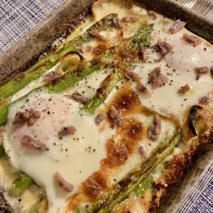 二色アスパラと卵のオーブン焼き
