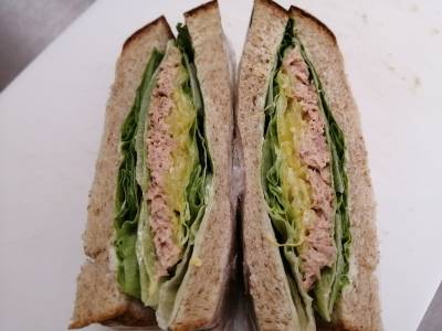 ツナとカレーマリネのサンドイッチ