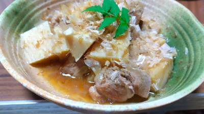 たけのこと豚バラ肉の煮物