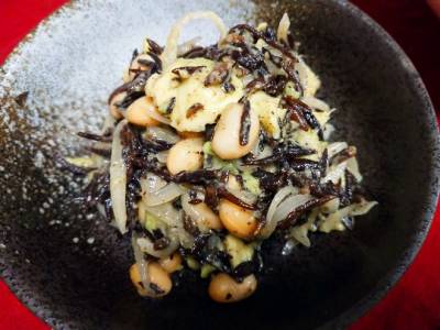 アボカドのひじきサラダ