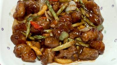 ピーマンと豚肉の黒酢炒め