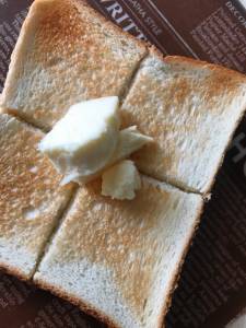 食パンのトースト
