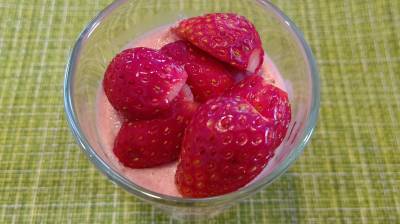 いちごのミルクゼリー