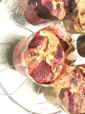 いちごのマフィン