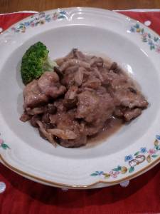 鶏肉のワイン煮