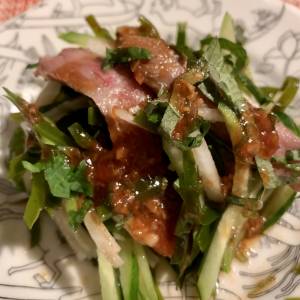 すき昆布と牛たたきのサラダ