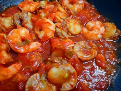 貝柱とえびのトマトチリソース