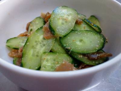 ザーサイときゅうりのあえ物