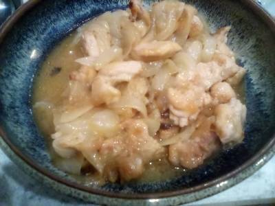 鶏むね肉と新たまねぎの照り煮