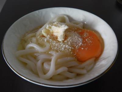 釜玉バターのぶっかけうどん