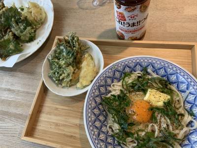 釜玉バターのぶっかけうどん