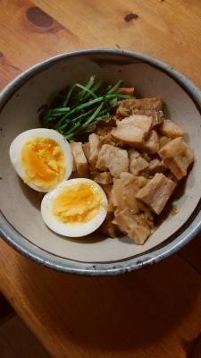 魯肉飯（ルーローファン）