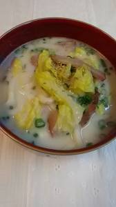 豚バラキャベツのつゆごま豆乳うどん