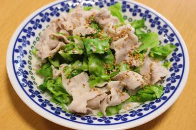 豚バラキャベツのつゆごま豆乳うどん