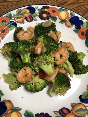 ブロッコリーとえびのピリ辛いため
