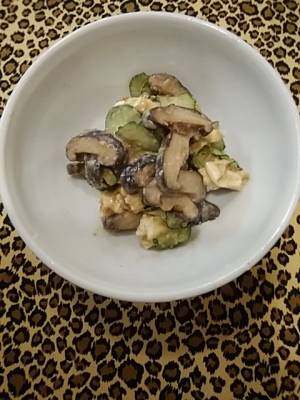 モッツァレラときゅうりのごまあえ