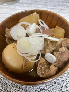 大根と牛すじの煮込み