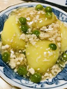新じゃがのそぼろ煮