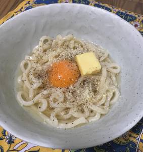 釜玉バターのぶっかけうどん