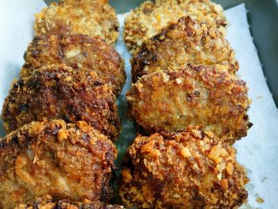 春キャベツのポーク焼きメンチ