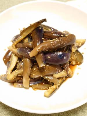 ゆでなすのごまじょうゆあえ