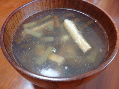 ふきと油揚げのすまし汁