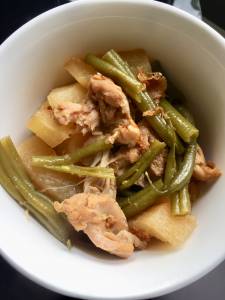 鶏と大根の煮物