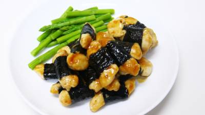 鶏肉の磯辺焼き アスパラ添え