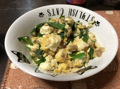 ひき肉と豆腐のにら炒め