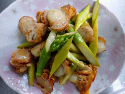 帆立てとアスパラのソテー