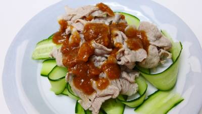 豚しゃぶときゅうりのわさび酢みそがけ