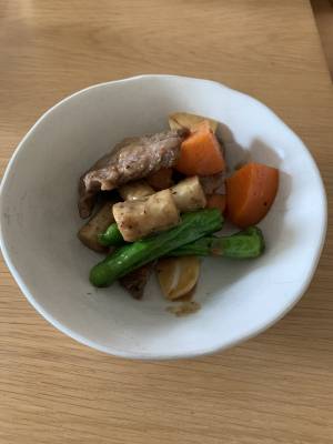 牛肉とごぼうのバターしょうゆ炒め