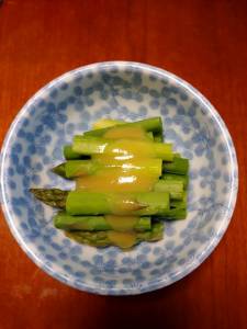 アスパラのからし酢みそ