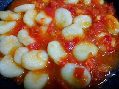 フレッシュトマトソースのニョッキ